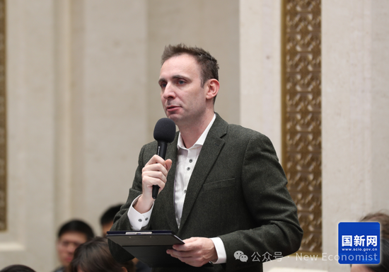  好意思国国际市集新闻社记者发问（刘健 摄）