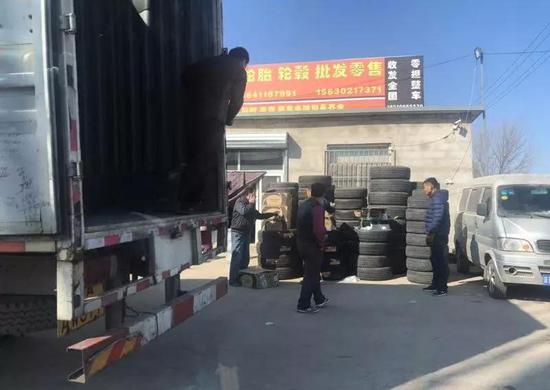 ▷涿州境内路边“美容轮胎”批发、零售店