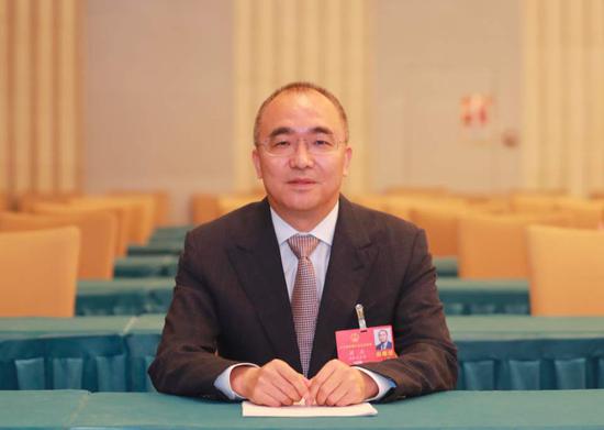 人大代表阎志：完善相关法律规定 加强民营企业财产权平等保护