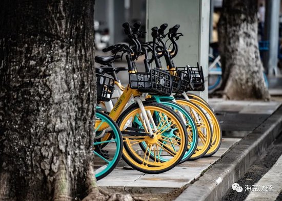 行业焦灼，少有波澜。