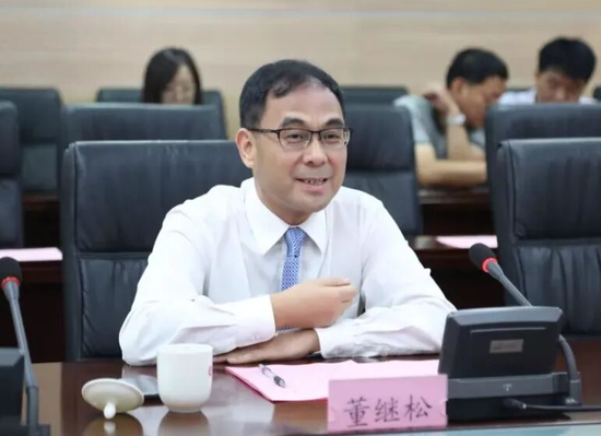 小熊QQ代网站涨势惊人？揭秘热门代购平台新趋势！