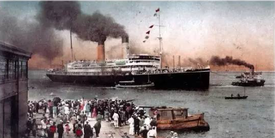 △ 1853年美国佩利舰队驶入日本港口