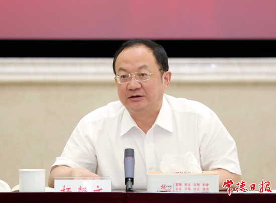 自恃手段高明的杨懿文被双开