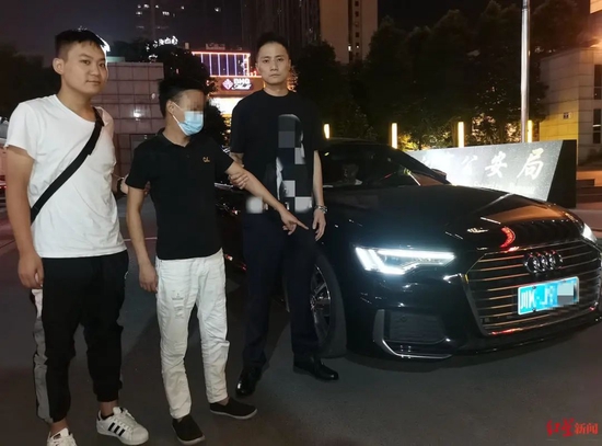 ▲犯罪嫌疑人被抓获及其所购买的豪车