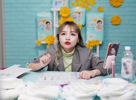 淘宝直播还有好牌：无数李佳琦和薇娅待成长 直播服务机构兴起