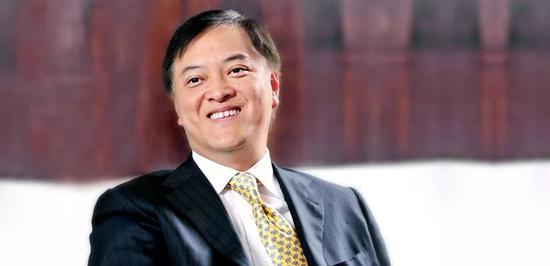 富力地产董事长李思廉