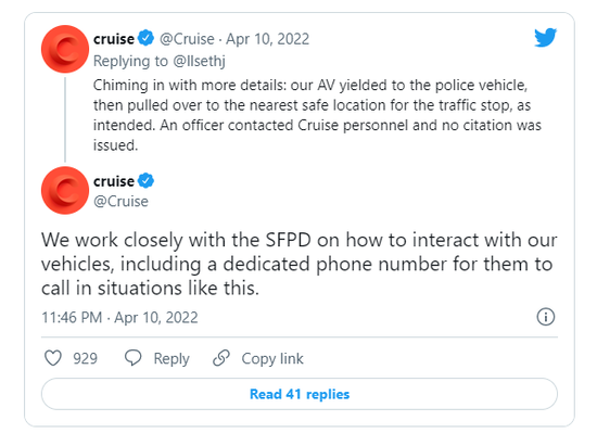 众目睽睽之下，一辆无人驾驶出租车违章后“逃逸”，美国警察懵了！网友调侃：绝对能载入史册