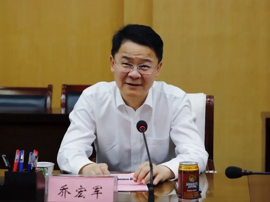 苹果发布:沃尔玛卡8688-交通银行中层调整 涉及多家省直分行