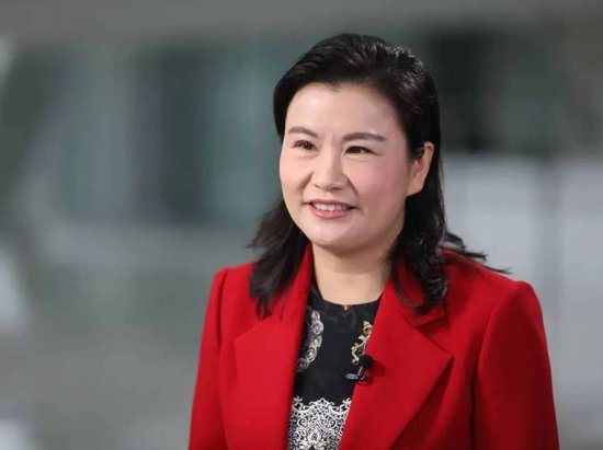 图片起首：中企图库