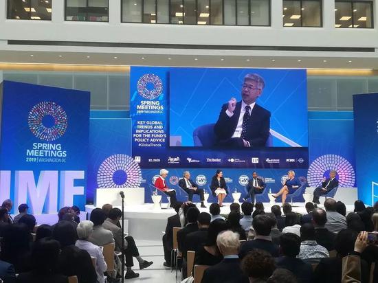 黄益平:建议IMF客观评估发展中国家政府与市场分工