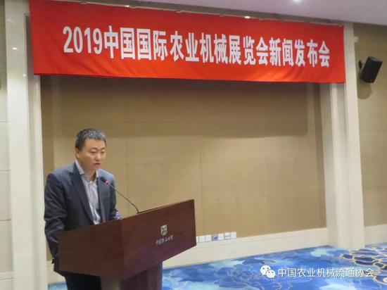 中国农业机械流通协会展览业务部主任柳松