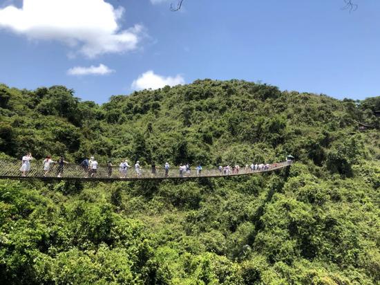 实名举报董事长行贿副省长后 操竞东再曝料