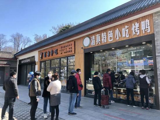 餐饮人渡劫实录：从“团灭”到“重启”