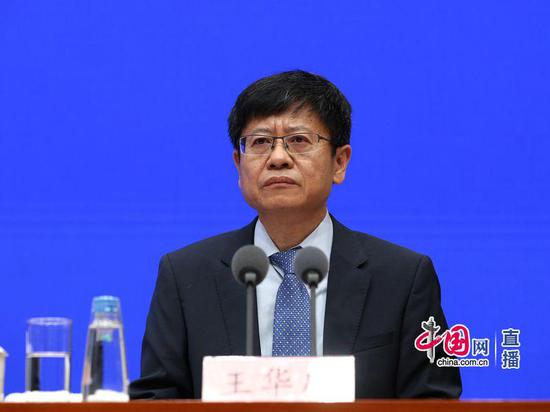 新冠疫苗成本谁付？普通人群何时接种？这场会