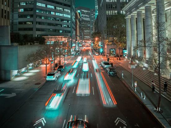 造车的百度 ：痛失移动互联网时代的百度 没有错过智能汽车时代