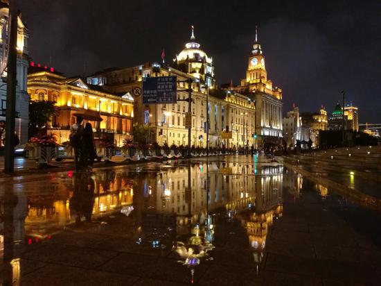 楼市太火爆 上海房管局开紧急会议限制认筹比例不超过1：3