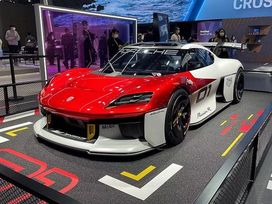 保时捷mission r概念车.图片拍摄:周姝祺