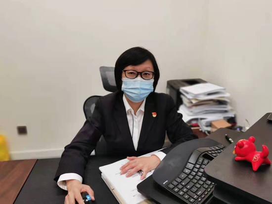 上海银行人迎考“封控时刻”