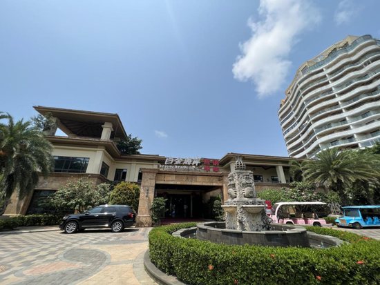 海南文昌白金海岸项目被举报"偷面积"超5万平方米 官方回应:涉嫌违建