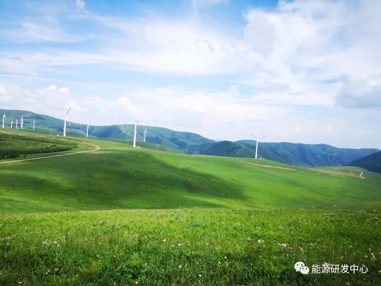 不平静！油价日内复杂波动，盘面信号显示巨大分歧