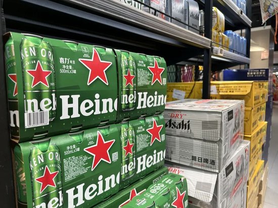 越卖越贵,啤酒巨头年入1000亿