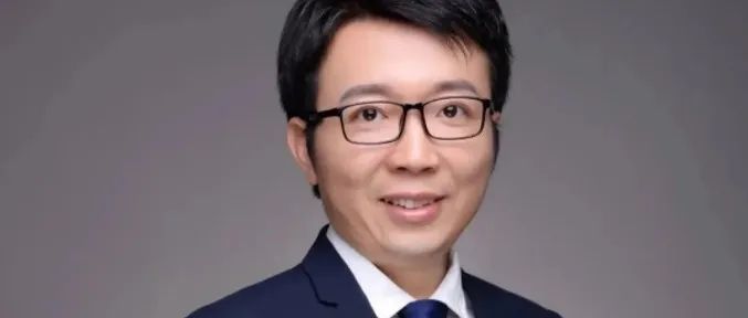 张忆东：新经济中最看好新能源车产业链，短期看港股在底部做俯卧撑，大多数资产目前非常便宜