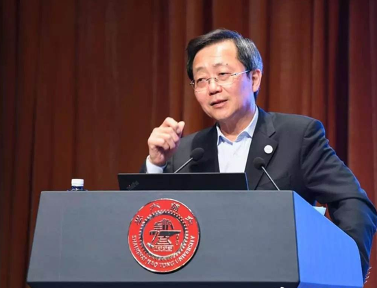  中国远洋海运集团有限公司董事长许立荣