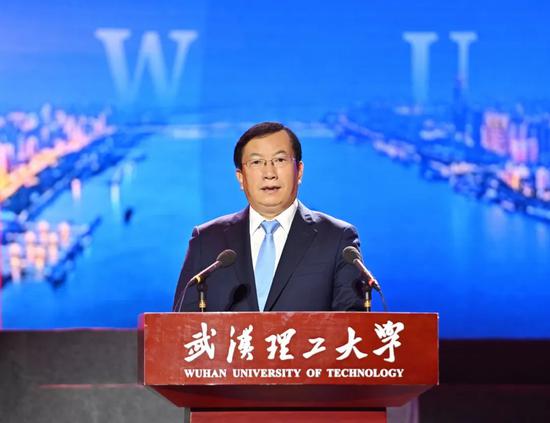 武汉市委书记王忠林诚邀高校毕业生留汉：这里是创新创业理想之地