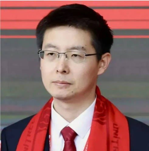 重温解放日报评论：警惕宇树IPO资本泡沫！上市当天网下机构90%无限售梁文锋们可能已经套现数钱散户还在做梦