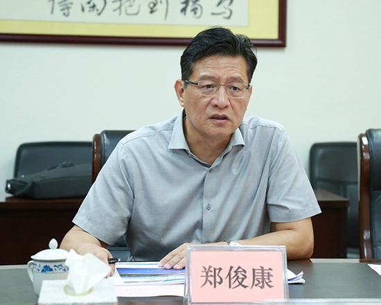 广西柳州市委书记郑俊康柳州书记怒斥交通局 人民日报:真怒斥不如真
