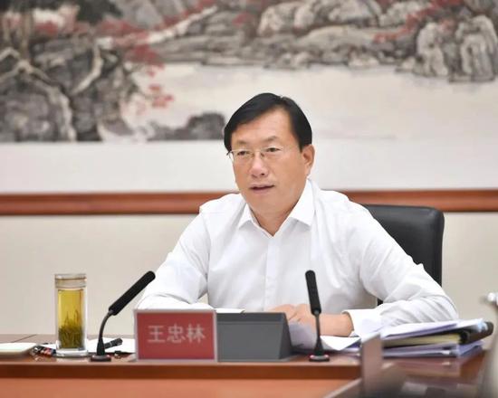 王忠林原任湖北省委常委,武汉市委书记,他于5月1日以湖北省委副书记