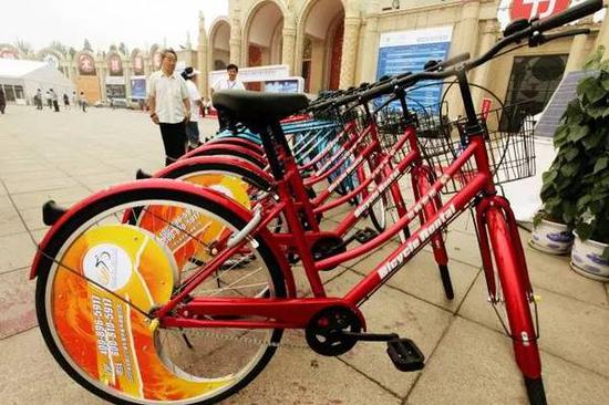 　　▲ 当时贝科蓝图每设一处网点，都需要王勇找产权单位去谈，一遍遍向对方解释他们干这件事的公益属性。