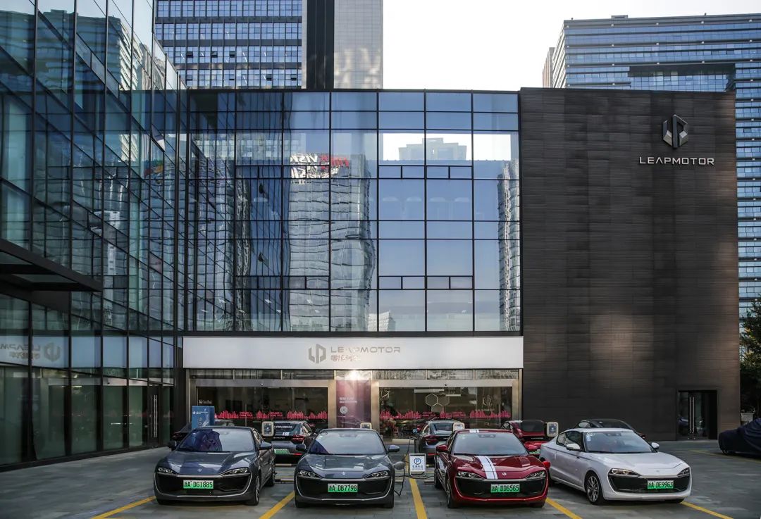 追赶者零跑：预计两轮融资60亿元 是资本方“最后一张门票”?