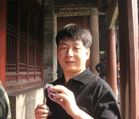 葛甲 新闻网站主编 互联网分析师