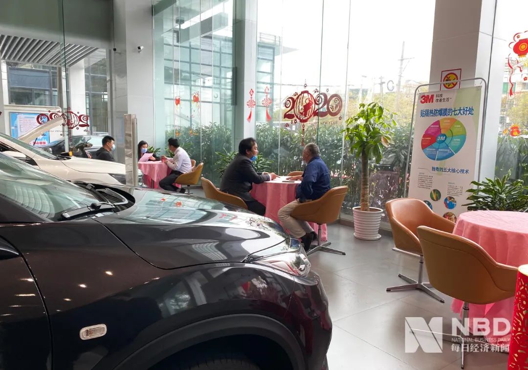 “阳性”汽车配件上演追捕行动 专家：无需恐慌 感染可能性不高