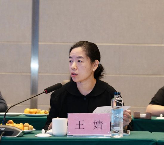 中枢经销商代表发言