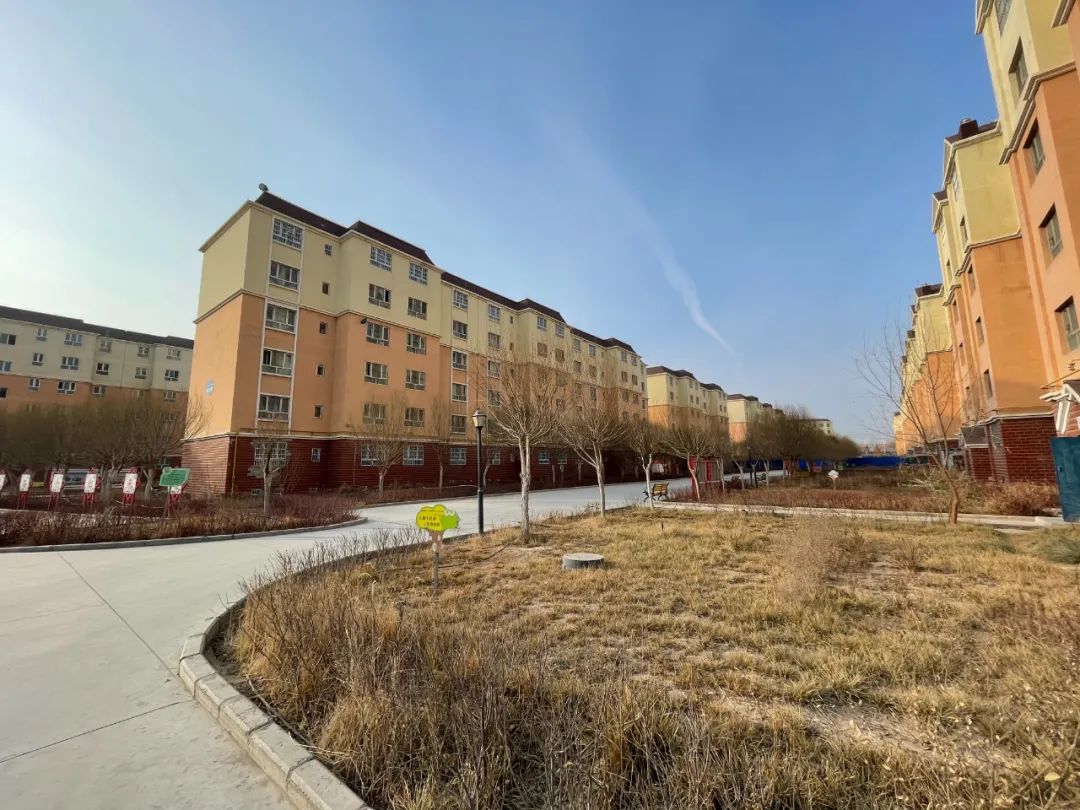 库车石榴籽服饰公司员工宿舍外景