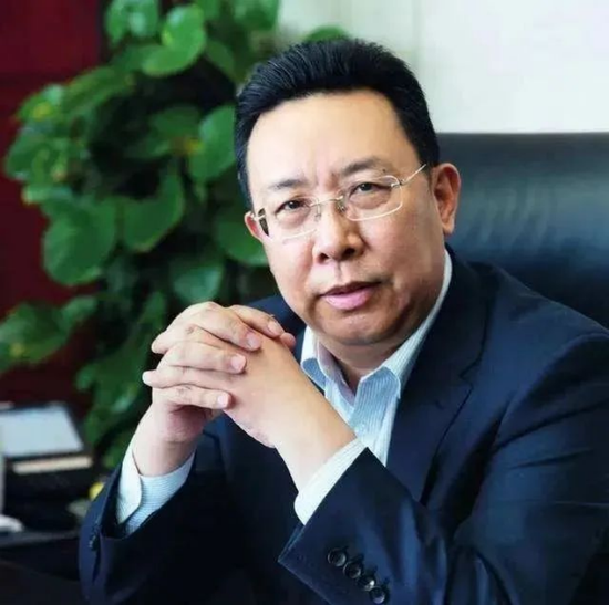 葛仁余履新江苏银行行长，该行股价年内逆势大涨35%