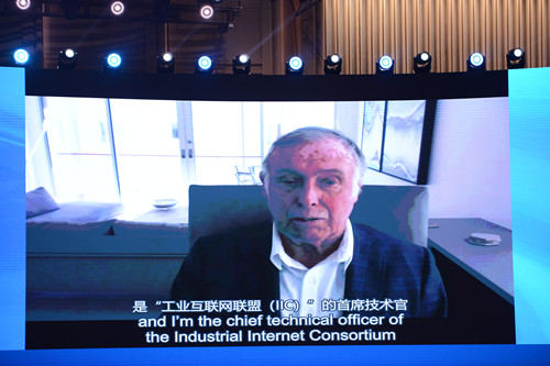 斯蒂芬·梅勒：利用专业化架构平台 加速技术和行业间采纳进度