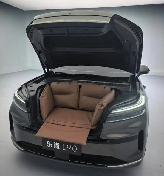 蔚来汽车二季度亏损41亿_蔚来汽车累计亏损超千亿_蔚来es8