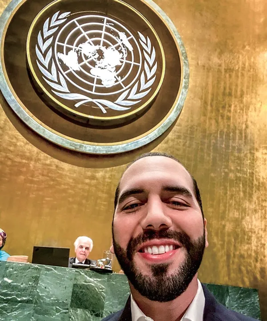 萨尔瓦多总统在社交媒体晒联合国自拍照