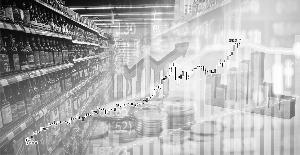 三大股指昨日冲高回落 “喝酒吃药”行情再起