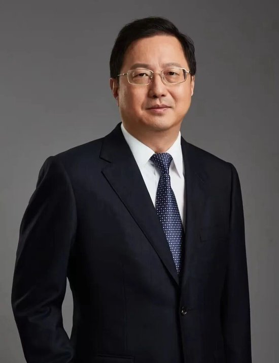 北京中关村银行董事长 &nbsp;郭 洪