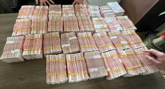 （来源：背债中介朋友圈；注：图片内金额共300万）