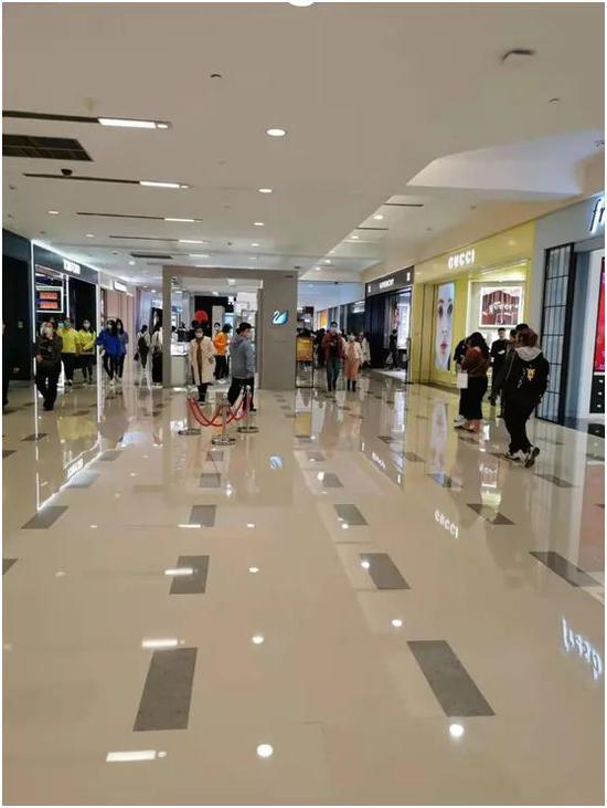 牛年春节期间的深圳罗湖万象城