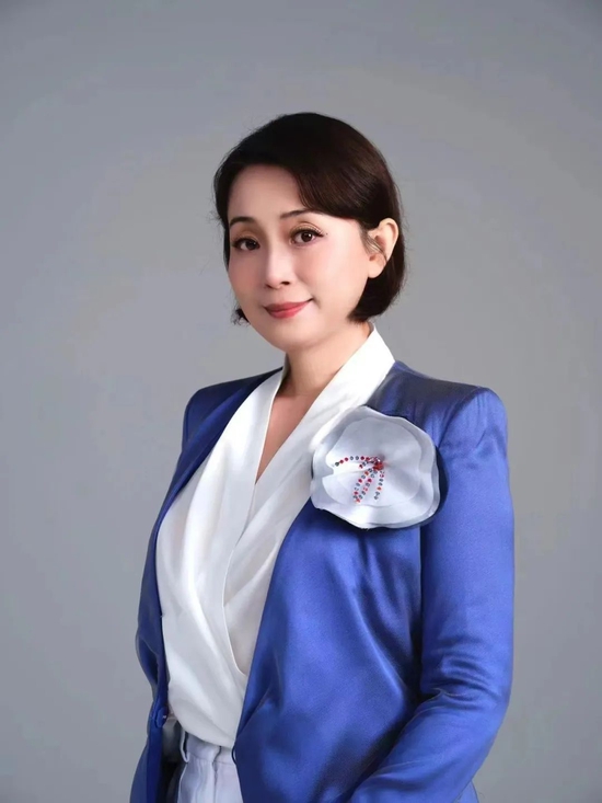 71%)副总裁,tcl公益基金会执行理事长魏雪女士,代表tcl公益基金会向多