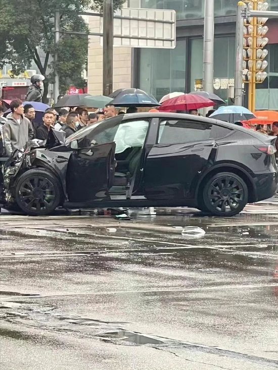 图片来源：网传现场照片