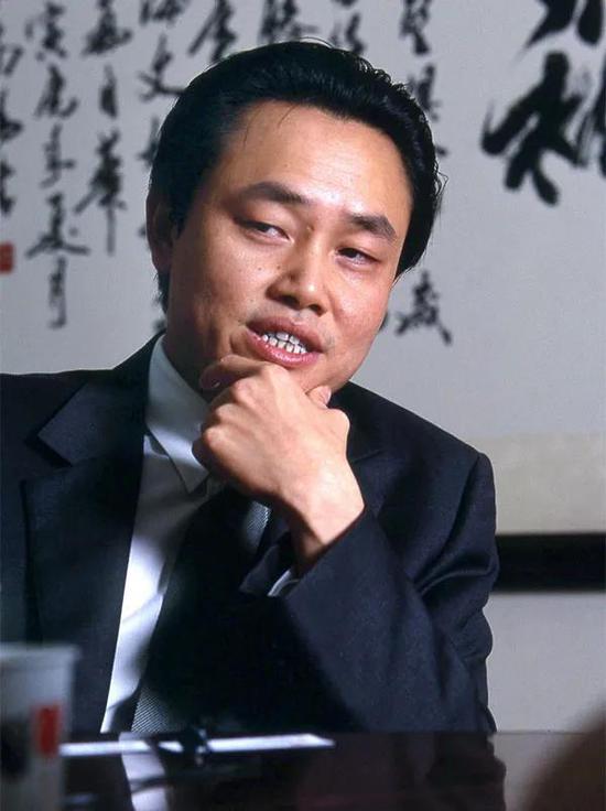黄光裕假释国美系股价已集体暴涨 这位潮汕商人还能重振雄风？_新浪财经_新浪网