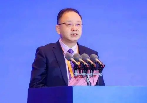 2岁农行宿将罗熹正式掌舵人保寿险！年内将帅齐换，组织架构大调整…"/