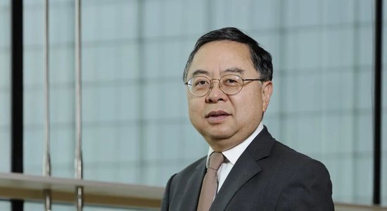 最敢说的香港地产大佬退休,2100亿交棒长子|吴亚军|破产|郑裕彤|凌克|李兆基_手机新浪网
